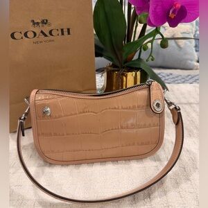 Coach Croc-Embossed Leather Swinger 20, BRAND NEW!